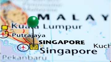 Una famiglia a spasso per l'Oriente